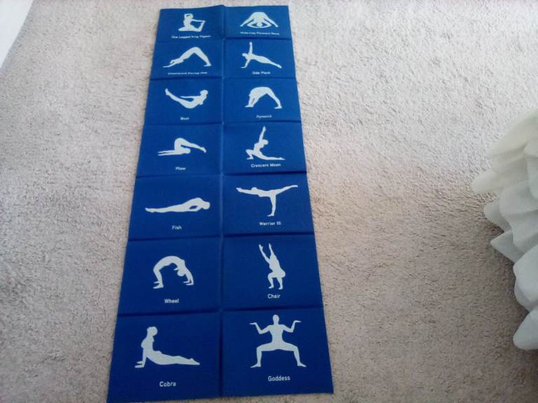 Fold up yoga mat by Simply Life