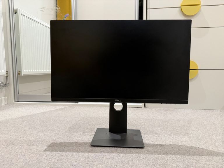 Dell P2419H 24" Monitor - Full HD IPS