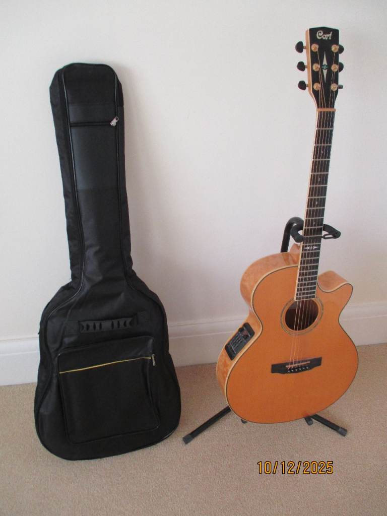 Cort SFX10 NAT electric acoustic guitar 