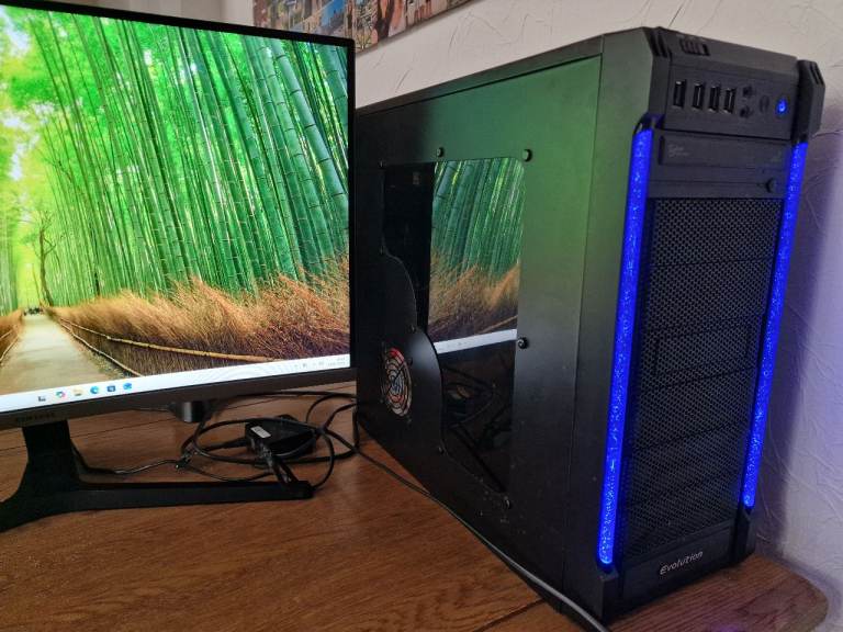 Pc with monitor 27" 