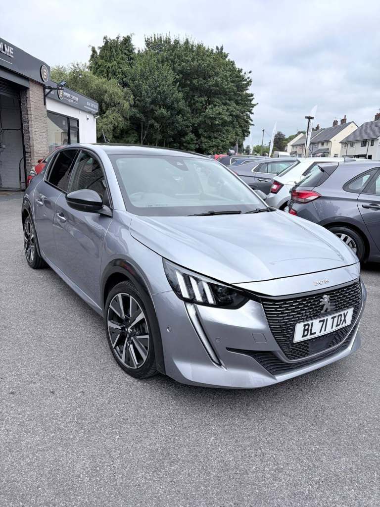 2022 Peugeot 208 1.2 PureTech 100 GT 5dr HATCHBACK Petrol Manual