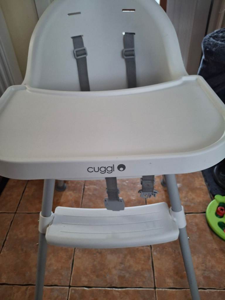 Cuggl High Chair - White and Grey, Good Condition