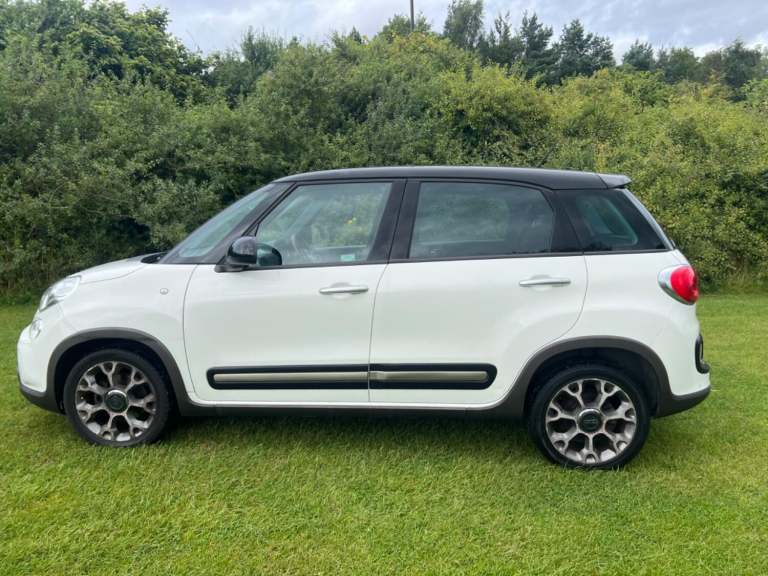 FIAT 500L 1.3 MultiJet Trekking White Manual Diesel 2013