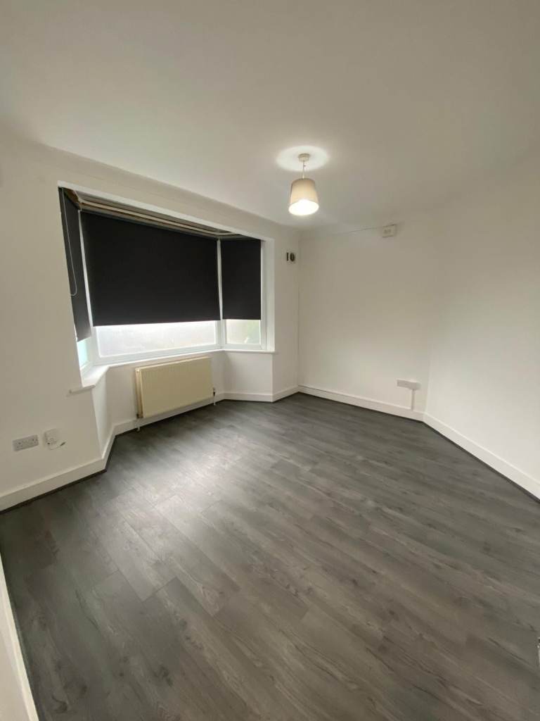 2 Double Bedroom Flat To Rent Manor Park E12 - Recently Refurbished