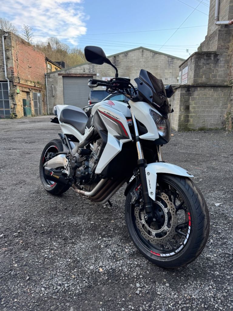 **SOLD PENDING COLLECTION**Honda cb650f in pearl white, beautiful motorbike.