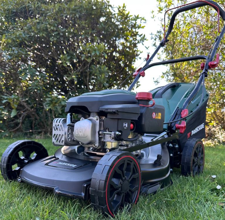 Brand New petrol lawnmowers in the box or fully assembled your choice free delivery 2in1 17” mowers 
