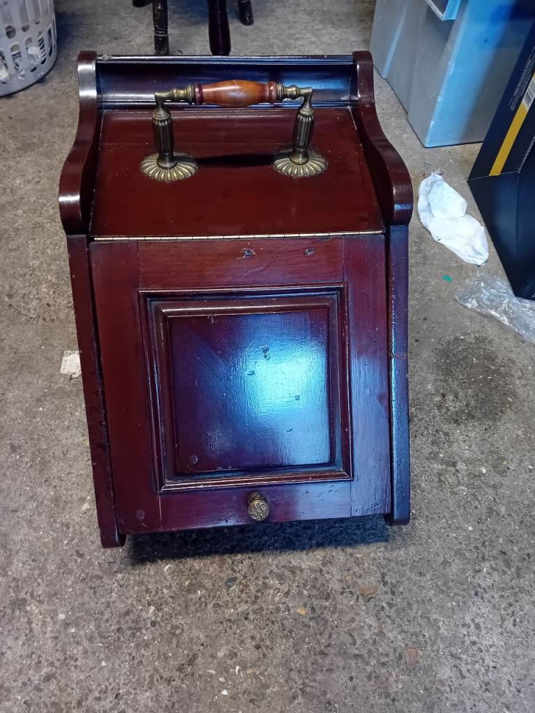 image for 1920s mahogany coal shuttle 