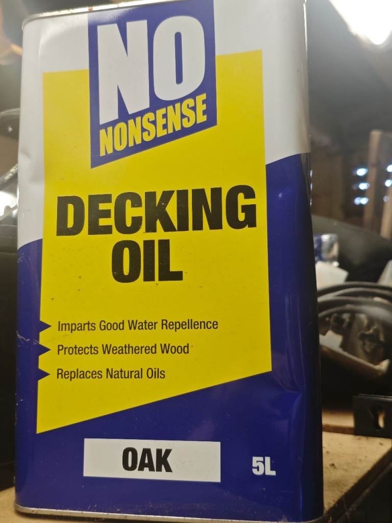 Decking oil