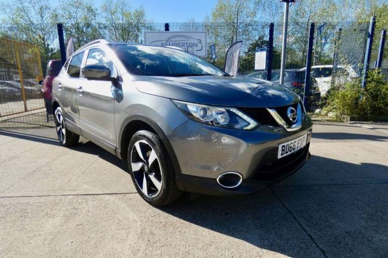 2016 Nissan Qashqai 1.5 dCi N-Connecta SUV 5dr Diesel Manual 2WD Euro 6 (s/s) (110 ps) Diesel Manual