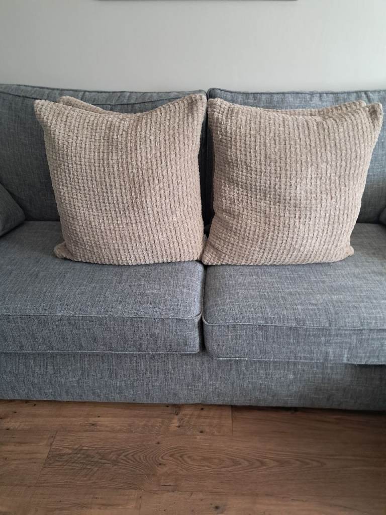 Set of 4 Beige Fabric Cushions – Good Condition, 50x50cm