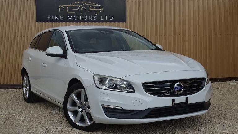 VOLVO V60 2.0 D4 SE Lux Nav White Auto Diesel 2015