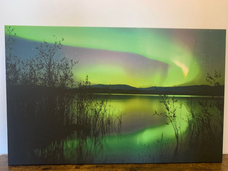 Northern Lights Canvas Print – Large, Good Condition
