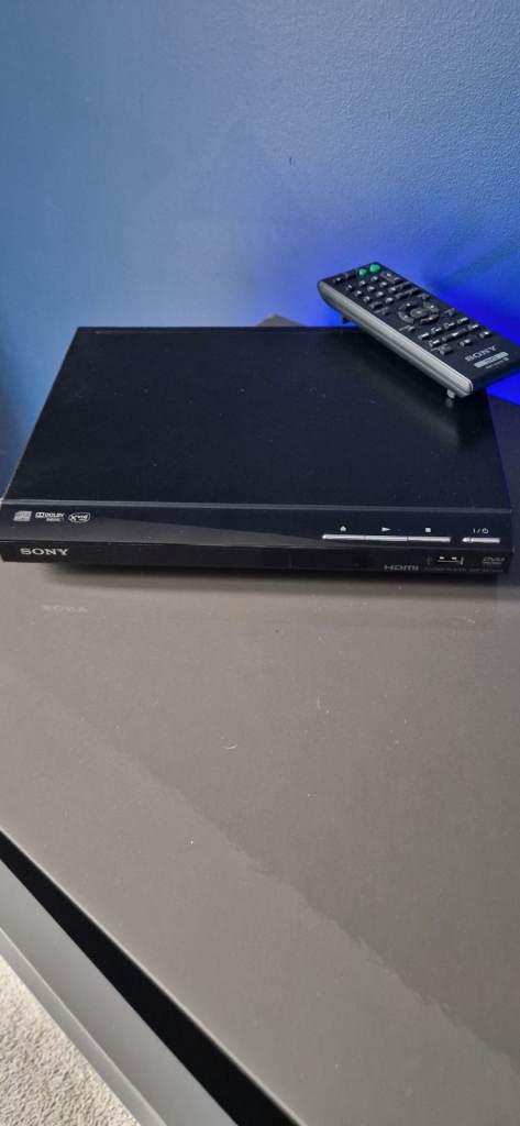 Sony DVD Player with Remote Control – Good Condition