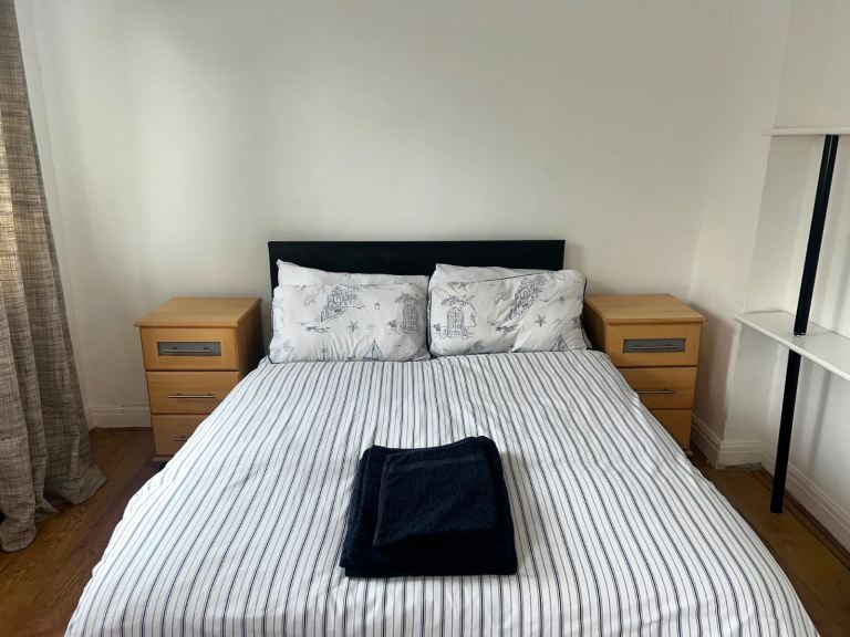 Large studio flat in Wembley Area 
