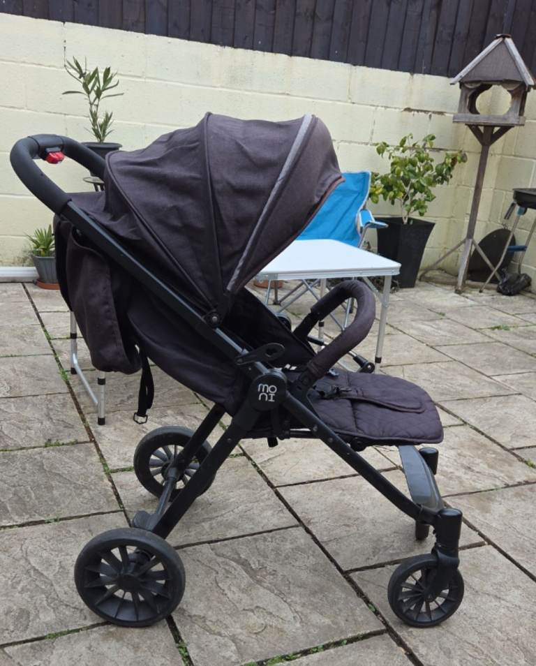 Moni foldable pushchair
