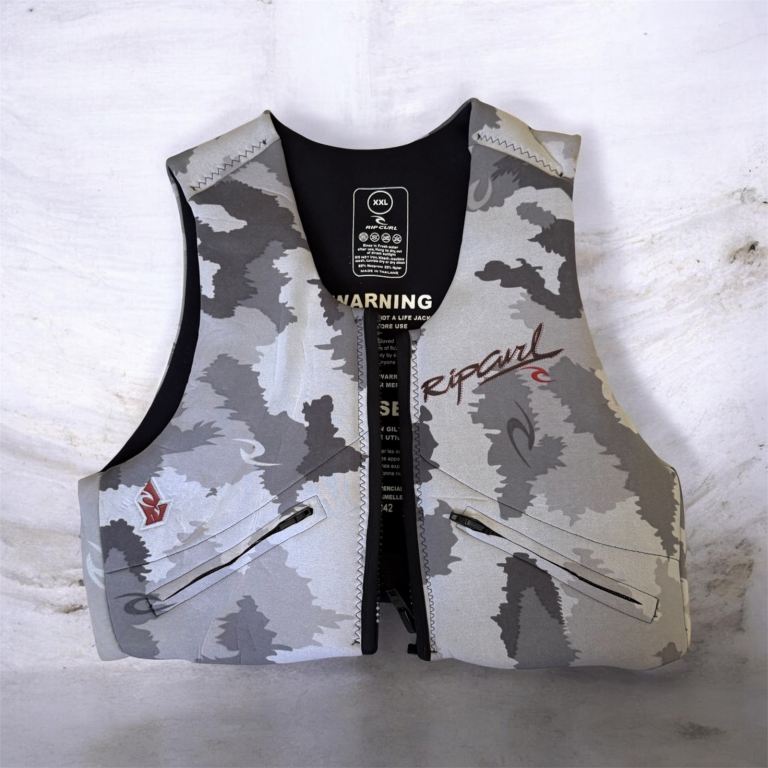 Rip Curl Impact Vest XXL – Grey Camo Watersports Wakeboard Jet Ski Vest