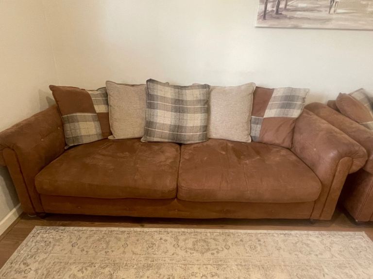 2 x 3 seater sofas- FREE!!
