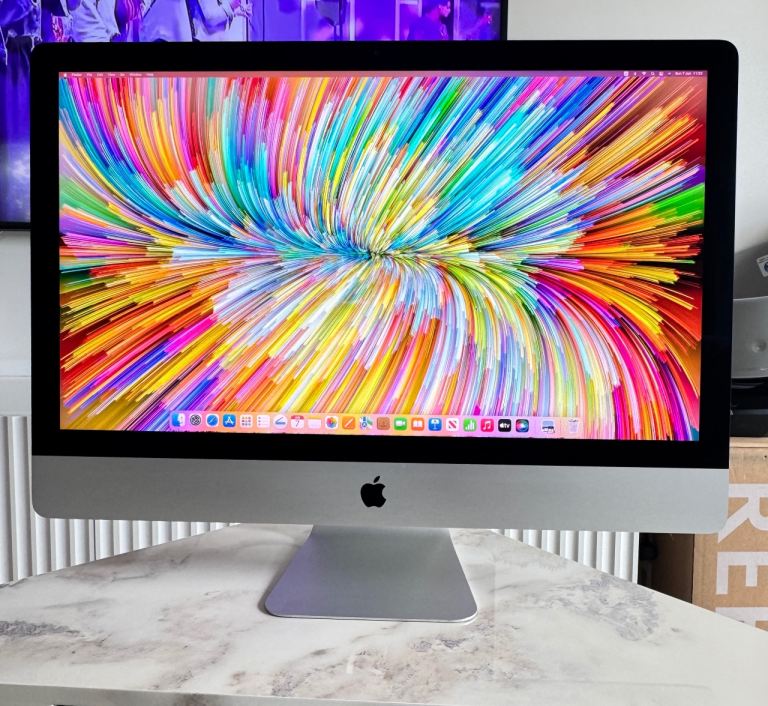 Apple iMac 27" Retina 5K (Late 2015) - 3.2GHz i5, 8GB RAM - £225 ONO