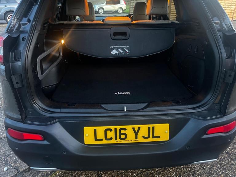 2016 Jeep Cherokee 2.2 Multijet 200 Limited Active Drive II 5dr Auto ESTATE DIESEL Automatic