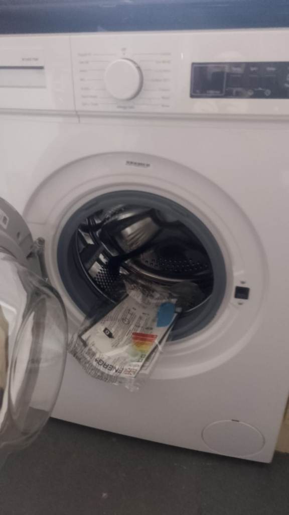 Electra white washing machine 