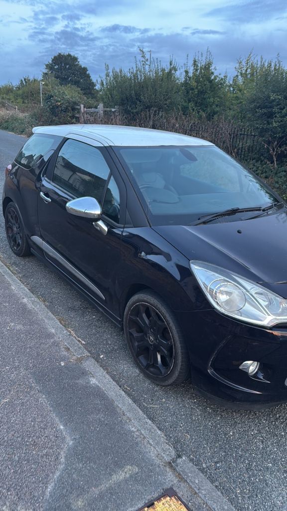 Citroen, DS3, Hatchback, 2013, Manual, 1560 (cc), 3 doors