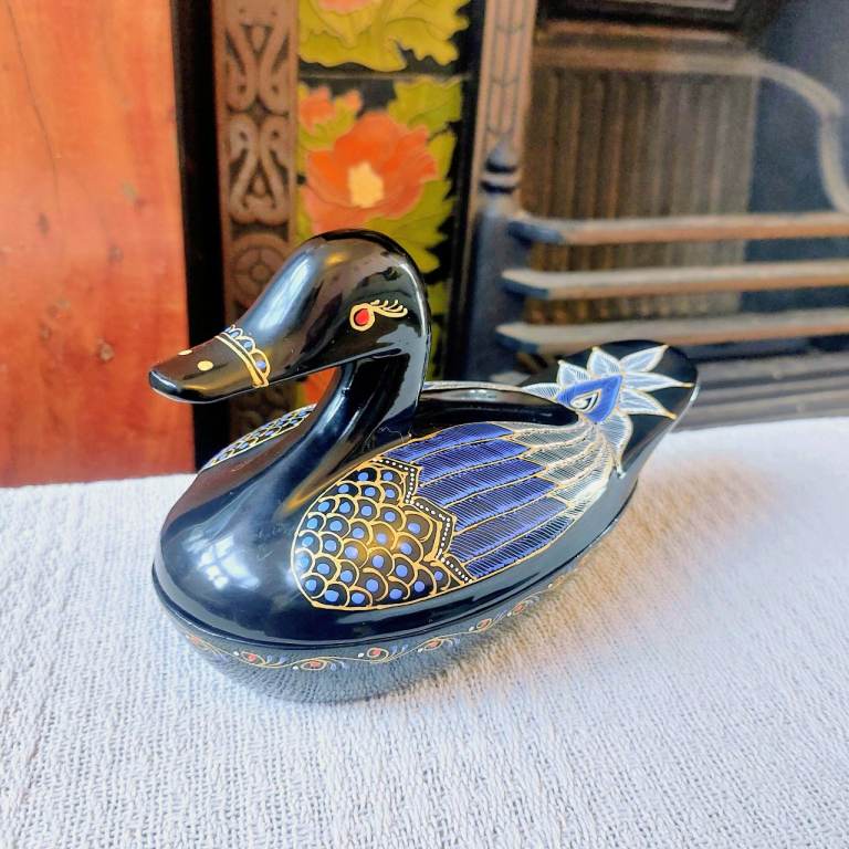 Black Lacquerware Duck Trinket Box 