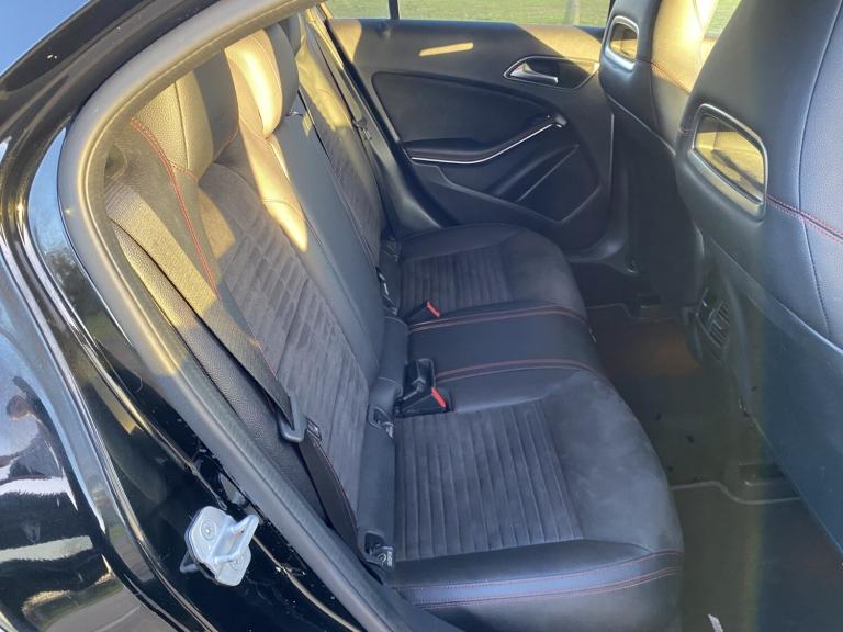 MERCEDES-BENZ A CLASS 1.5 A180d AMG Line 2017