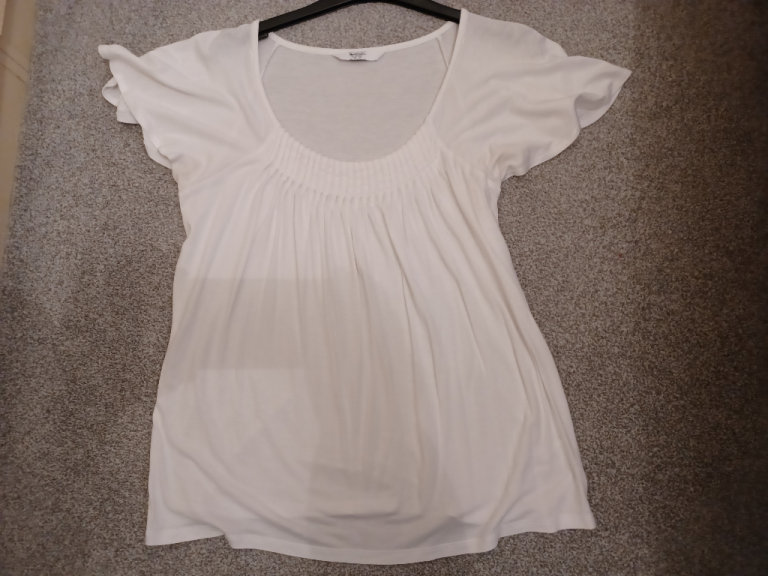 White top .... size 10 ...... Just £1