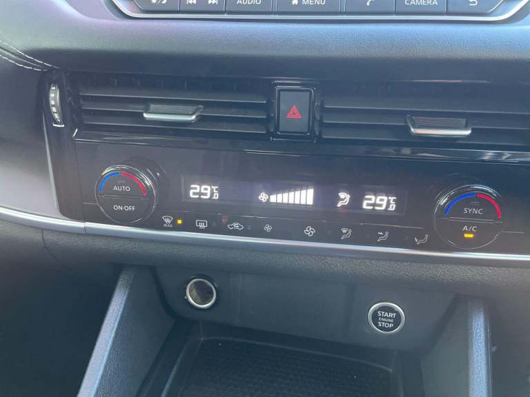 2023 Nissan Qashqai 1.3 DiG-T MH 158 Acenta Premium 5dr Xtronic HATCHBACK PETROL Automatic