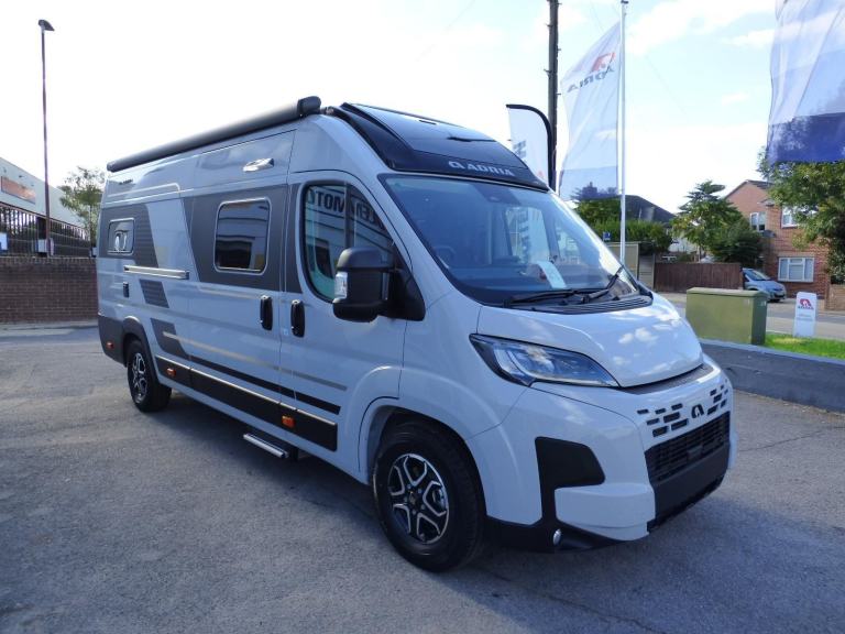 Adria Twin Supreme 640 SLB DIESEL AUTOMATIC 2025