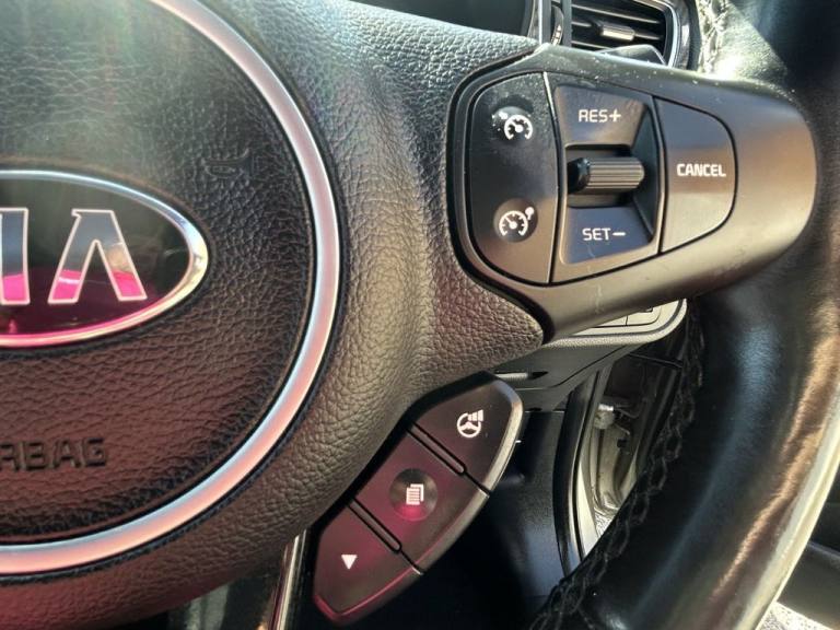 2018 Kia Carens 1.7 CRDi 4 MPV 5dr Diesel DCT Euro 6 (s/s) (139 bhp) MPV Diesel Automatic