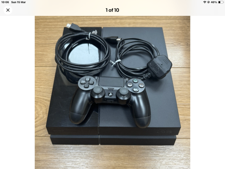 PLAY STATION 4 PLUS 2 GAMES TOP CONDITION 500GB