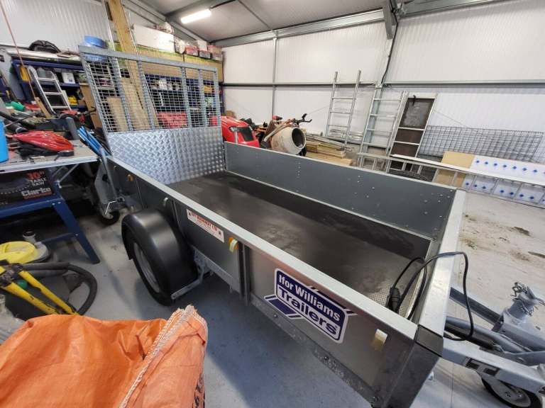 Ifor Williams GD84 single axel braked trailer