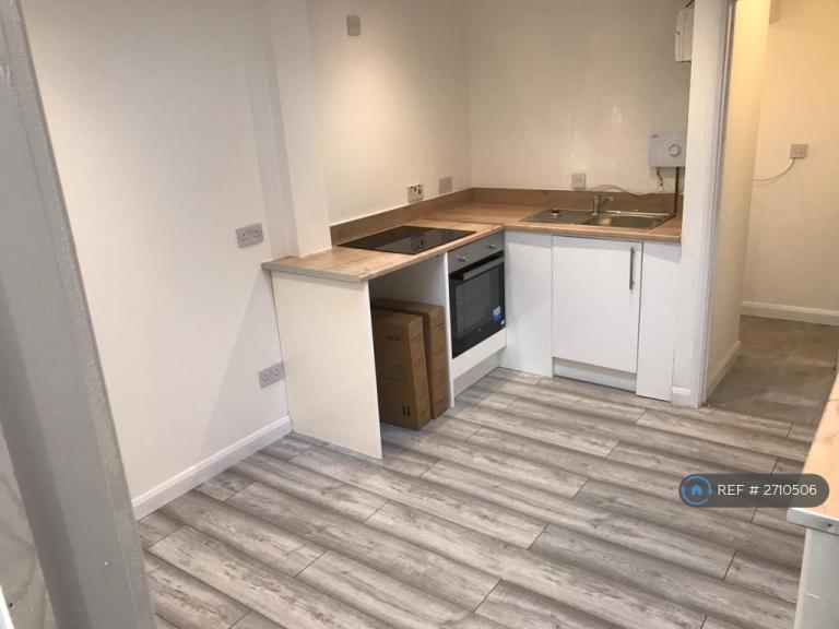 1 bedroom flat in Elton Street, Grantham, NG31 (1 bed) (#2710506)