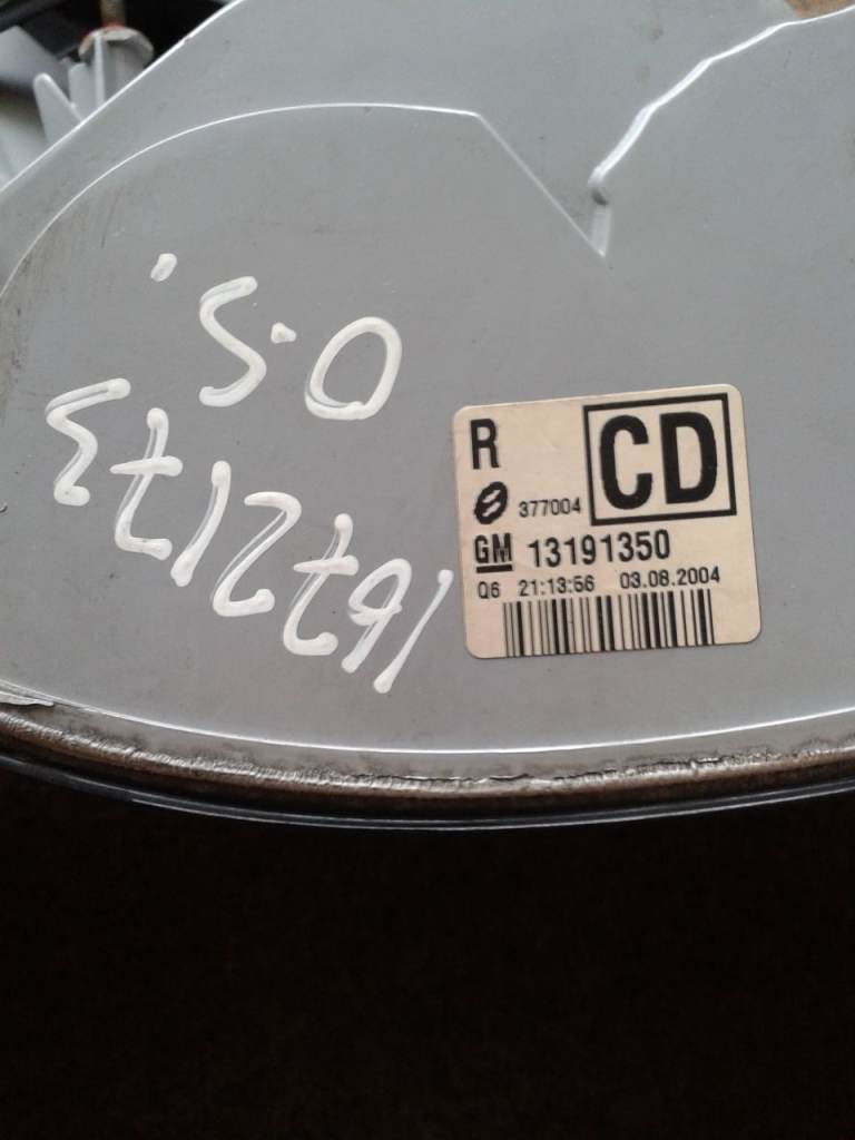 Vauxhall Signum Estate Models 2003 - 2009 Drivers Side / Off Side / Right Hand Side Rear Tail Light