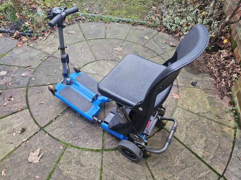 Freerider Luggie Portable 4mph Manual Folding Mobility Scooter