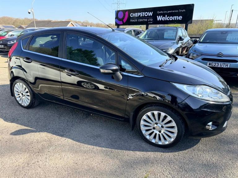 2011 Ford Fiesta 1.6 Titanium Hatchback 5dr Petrol Manual (139 g/km, 118 bhp) Hatchback Petrol Ma...