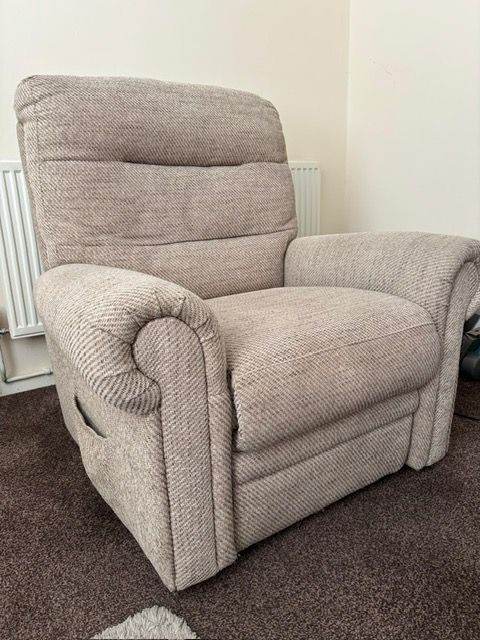 Comfortable Recliner Armchair – Beige Fabric, Good Condition