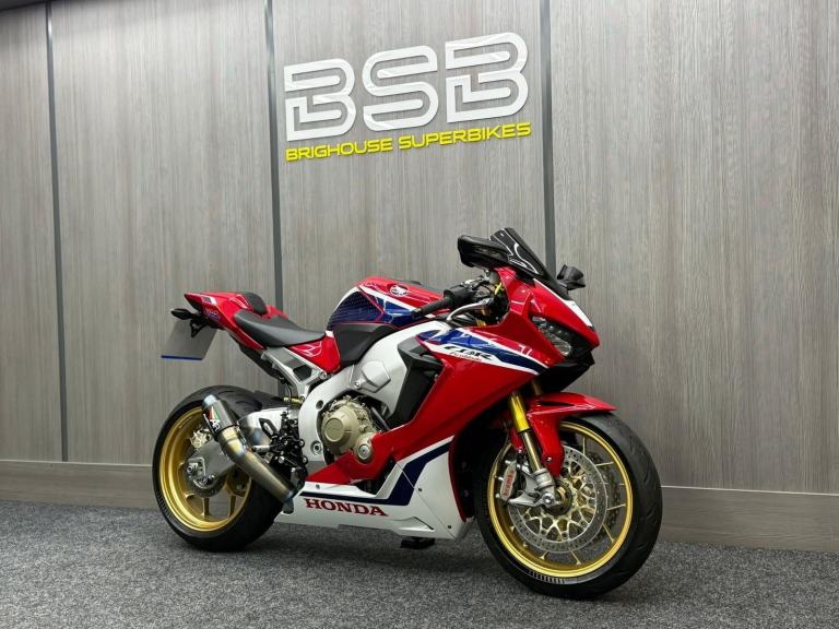 2019 19 Honda CBR 1000RR FIREBLADE SP S1-J - JUST 3037 miles - OHLINS - BREMBO