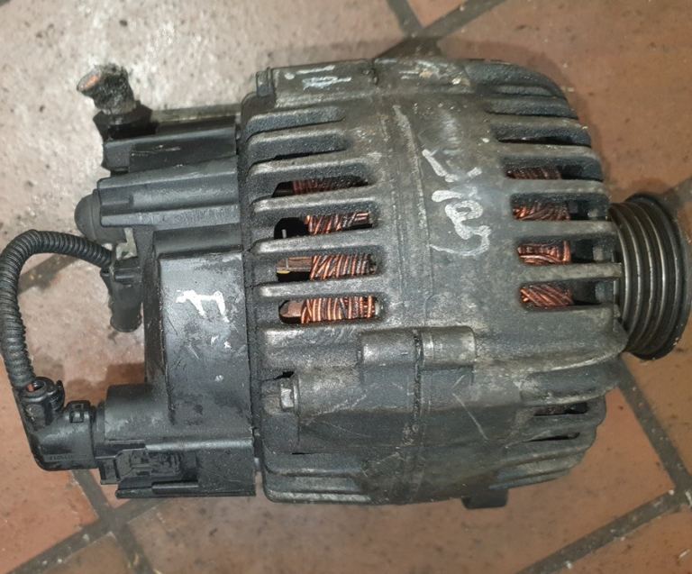 VW Golf 1.6 FSI Alternator 2005