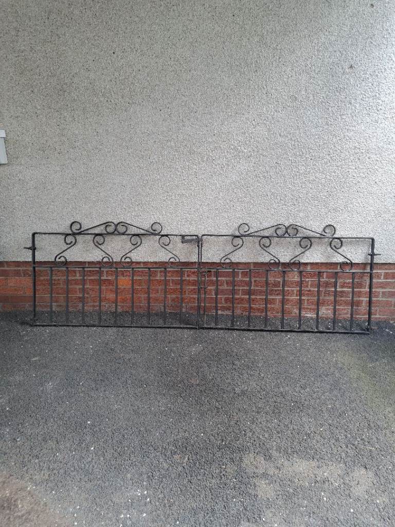 Double gates 