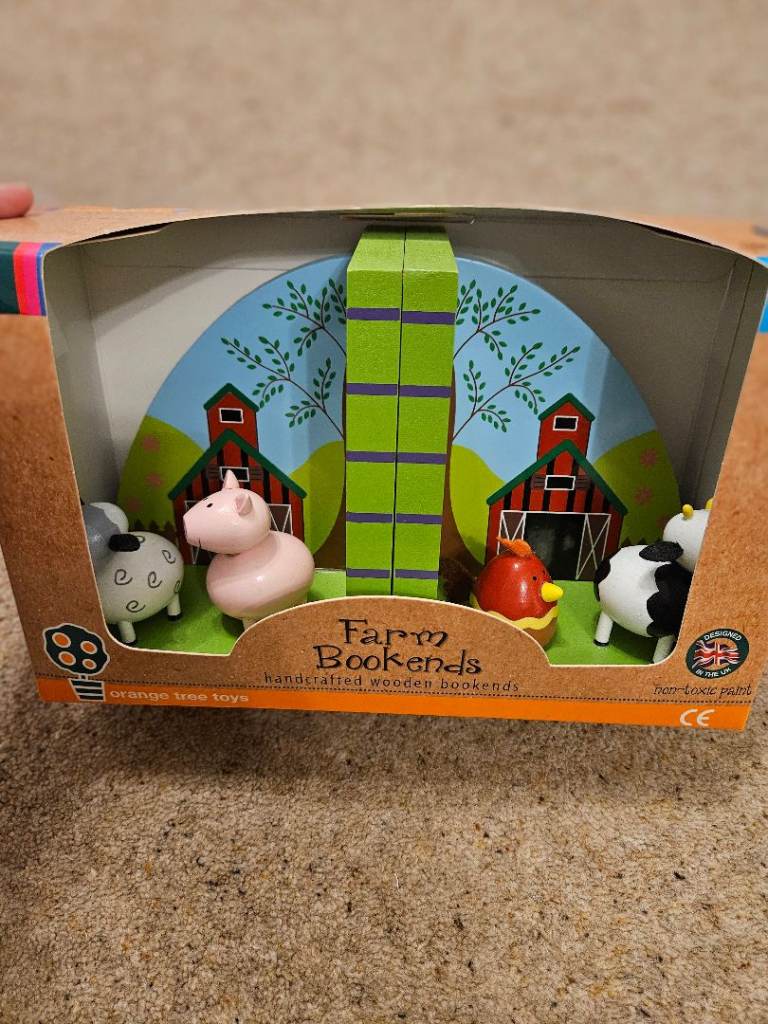 Farm animal book ends brand new in box