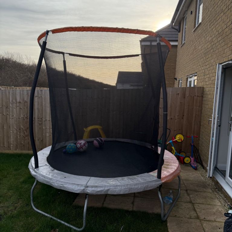 Sportspower 8ft Outdoor Kids Trampoline with Enclosure