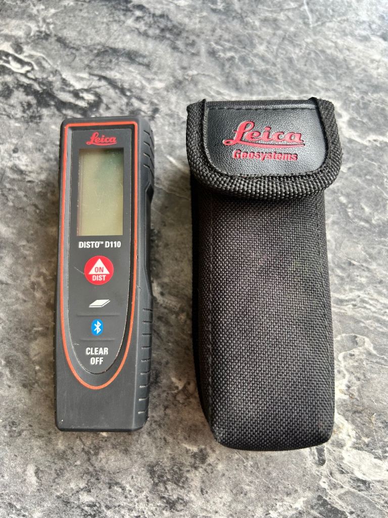 Leica DISTO D110 Laser Distance Meter with Pouch