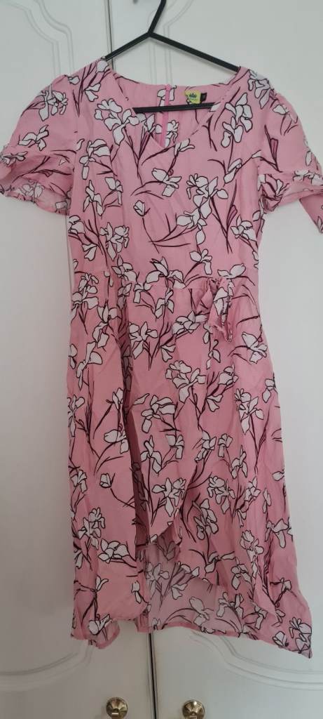 Lovely Floral girls Dresses – Bundle of 5, Good Condition