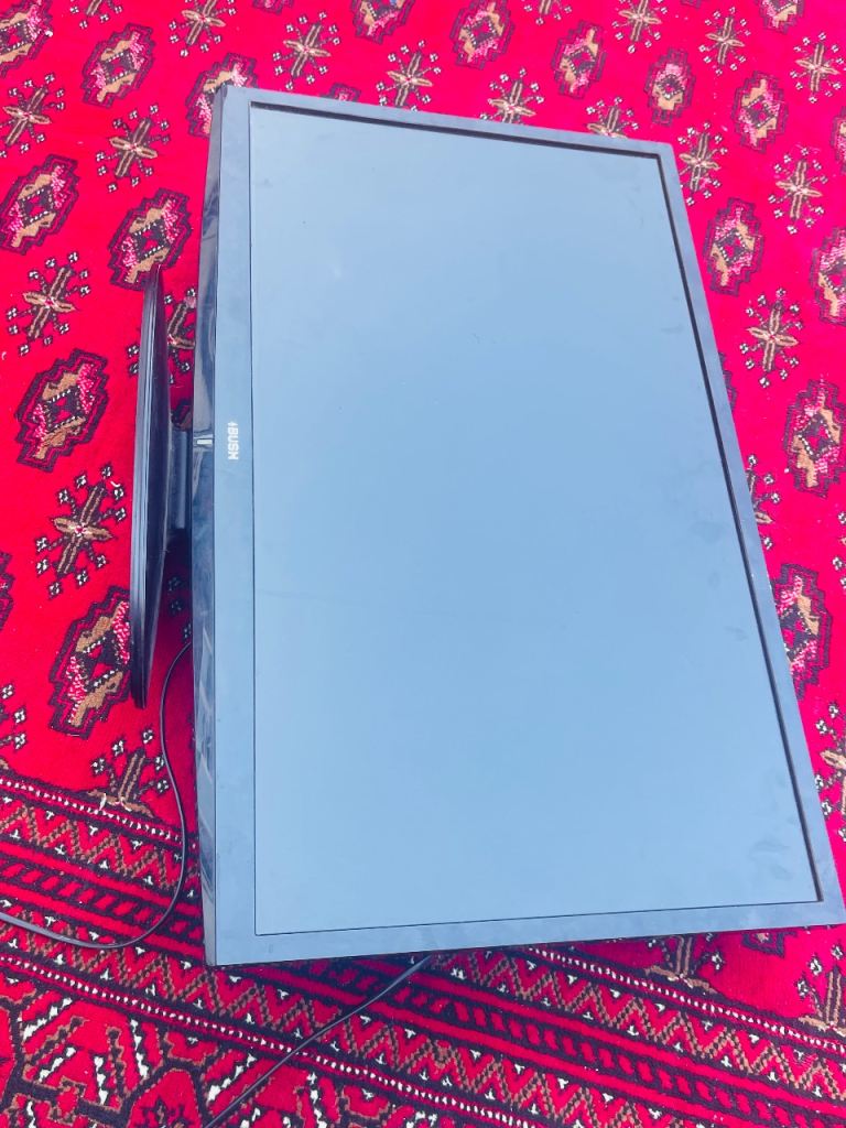 **Bush 32\-inch HD LED TV**, model **DLED32165HD**