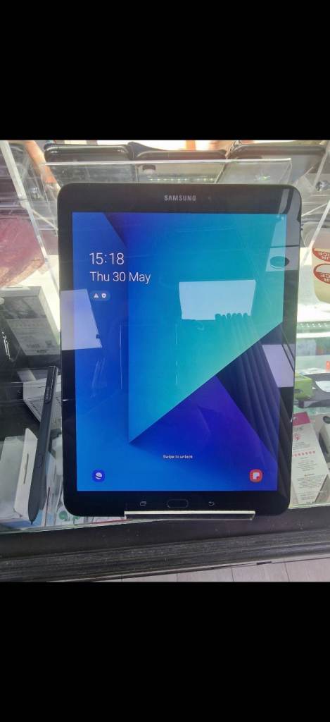 Samsung Galaxy Tab S3 SM-T820 | 9.7" AMOLED | 32GB | Wi-Fi | S Pen 