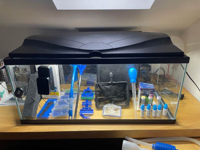 Aquarium Ciano Aqua 80 Led + accessories 