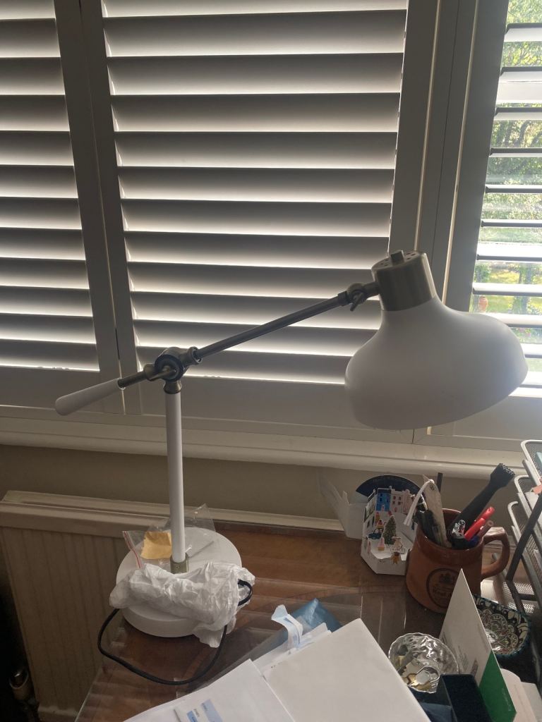 Table lamp