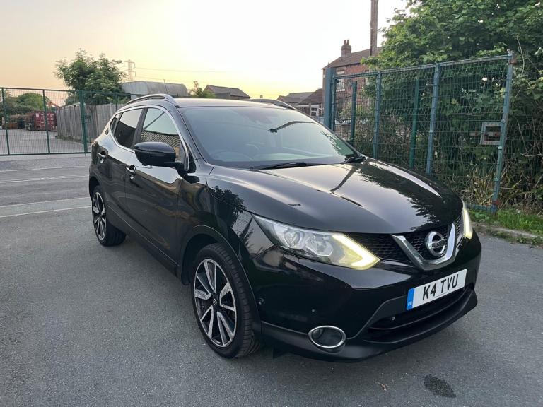 2015 Nissan Qashqai 1.5 dCi Tekna 5dr HATCHBACK Diesel Manual